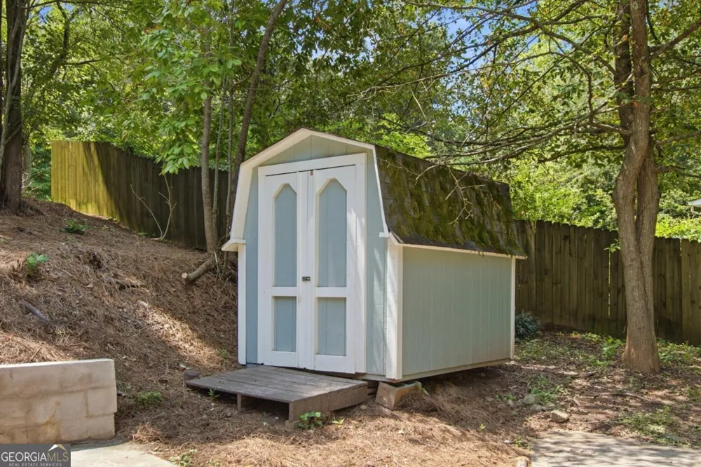 545 Longleaf DR Roswell, GA 30075