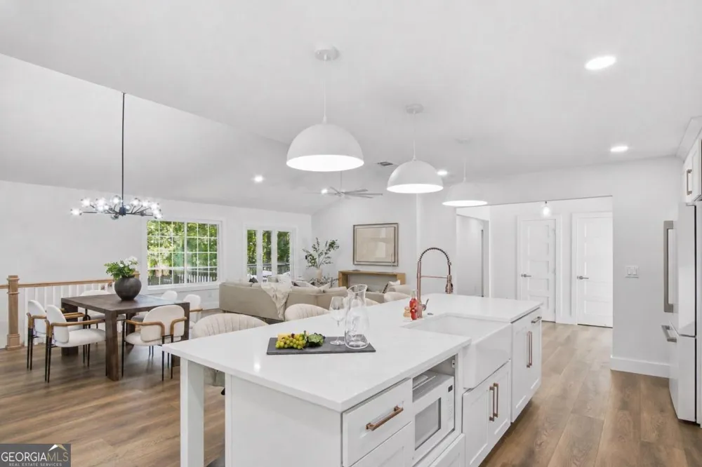 545 Longleaf DR Roswell, GA 30075
