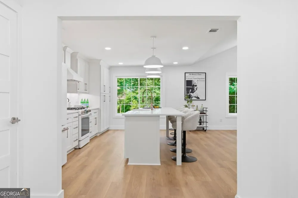 545 Longleaf DR Roswell, GA 30075