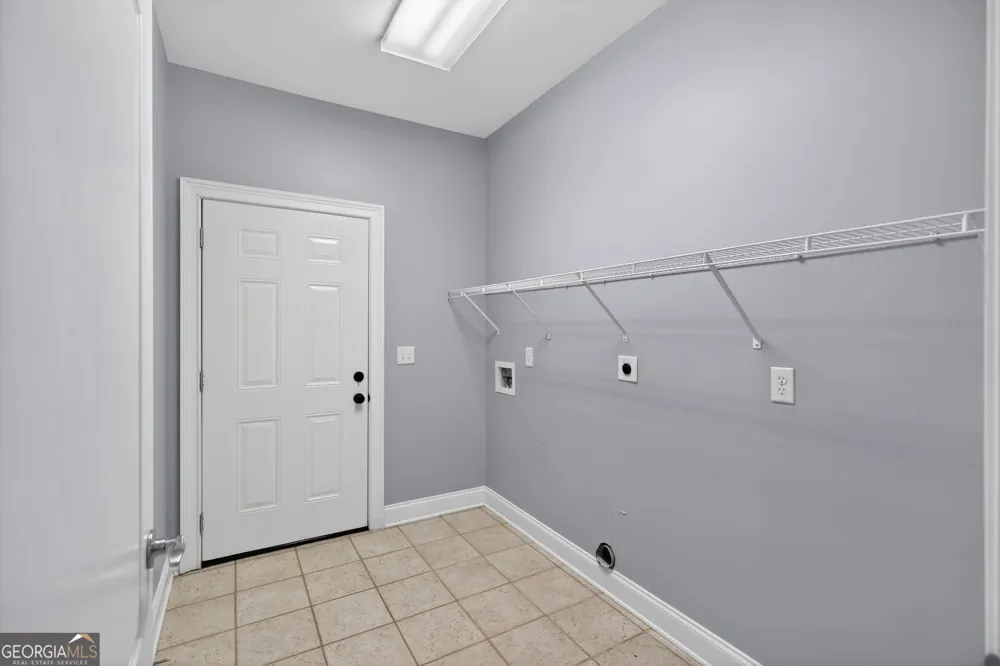 8967 Midlothian CT Winston, GA 30187
