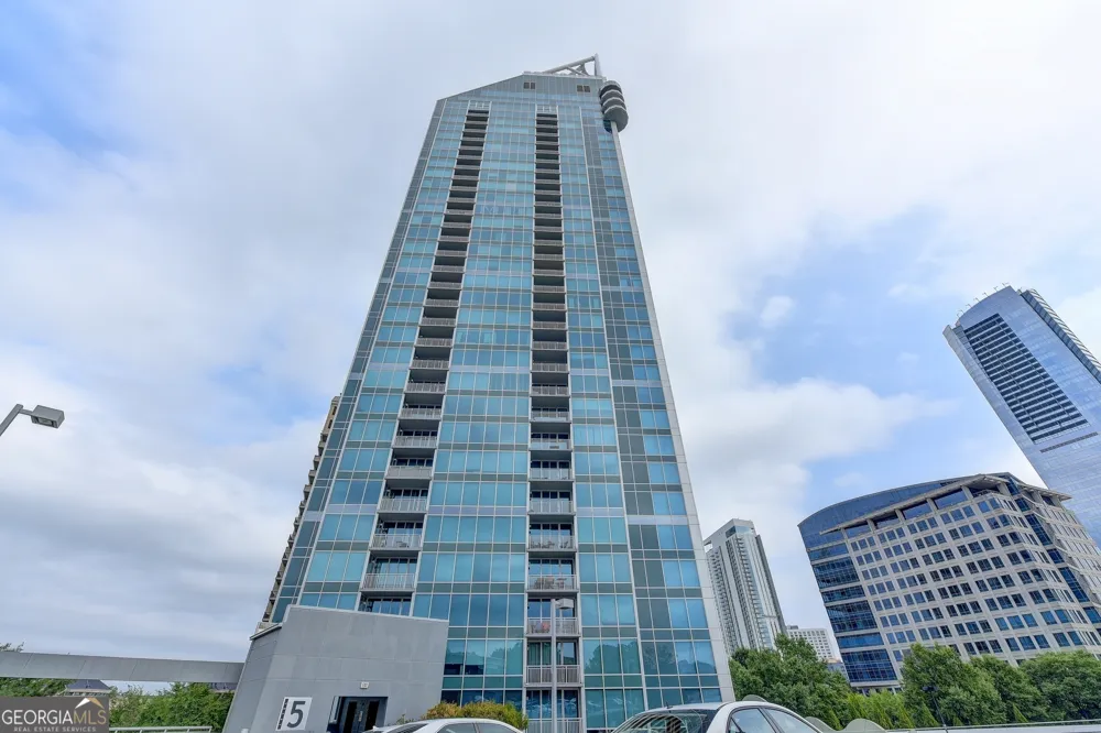 3338 Peachtree RD NE Atlanta, GA 30326