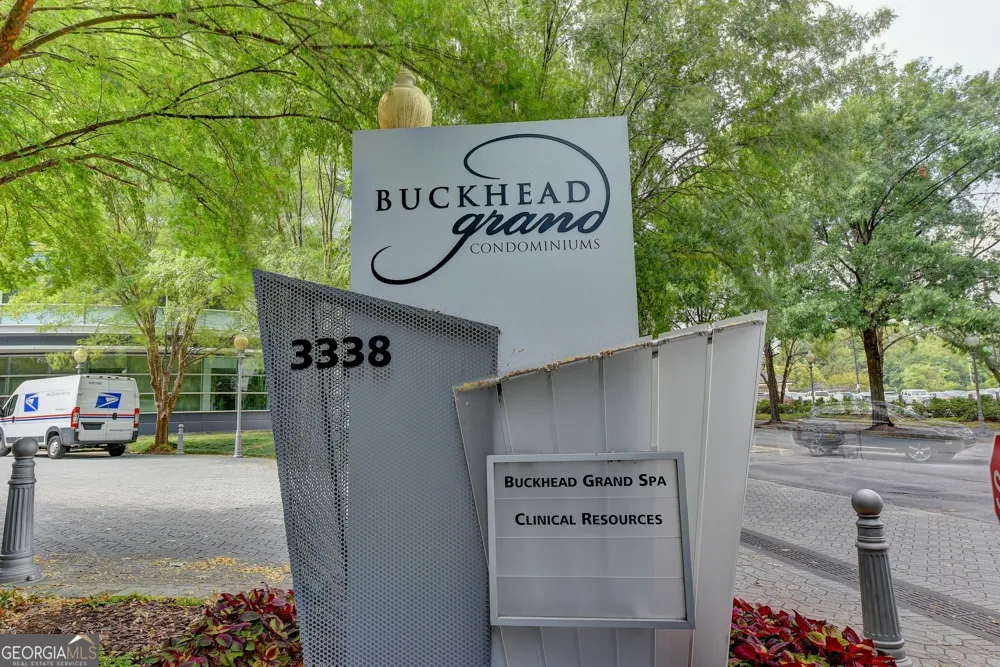 3338 Peachtree RD NE Atlanta, GA 30326