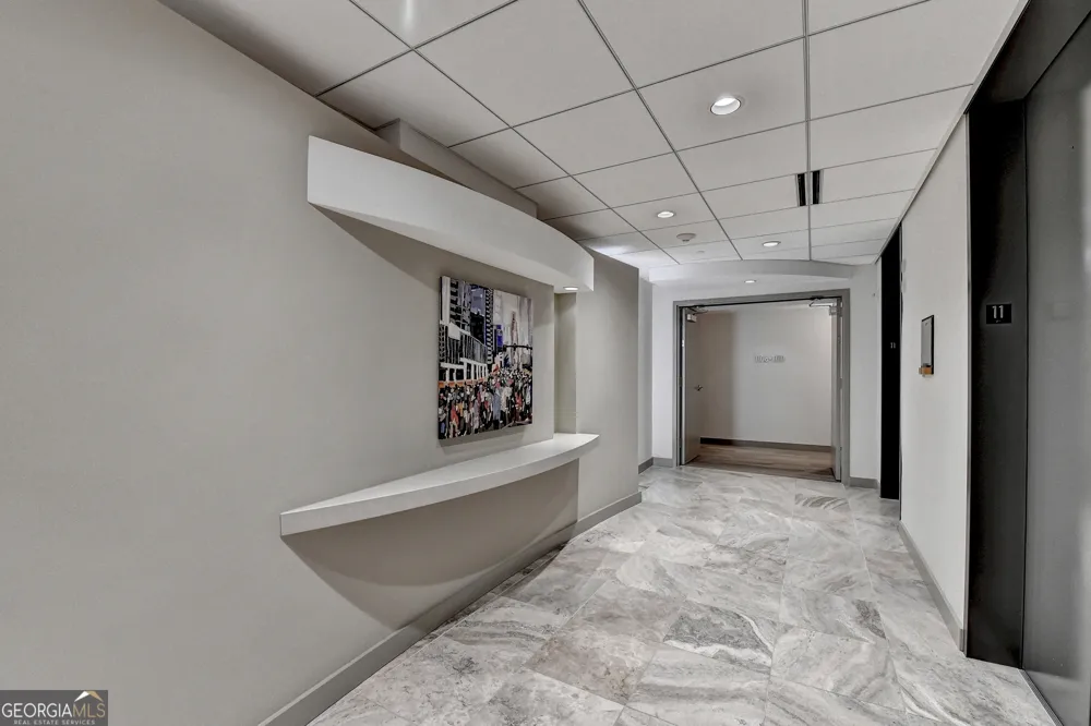 3338 Peachtree RD NE Atlanta, GA 30326