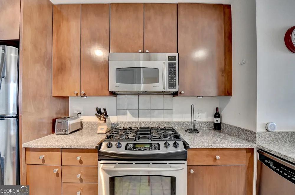 3338 Peachtree RD NE Atlanta, GA 30326