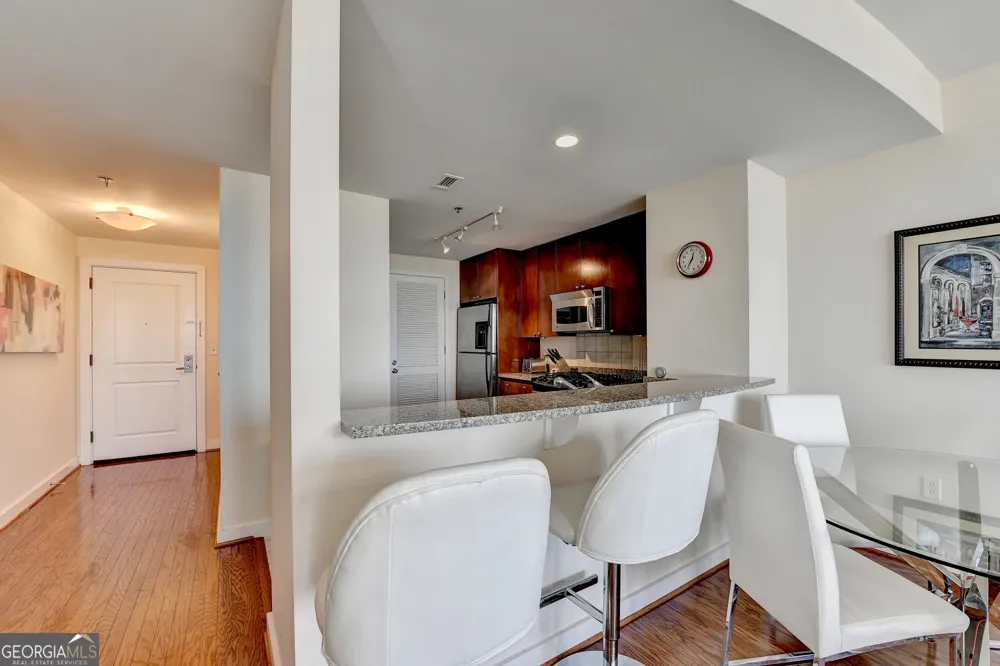 3338 Peachtree RD NE Atlanta, GA 30326