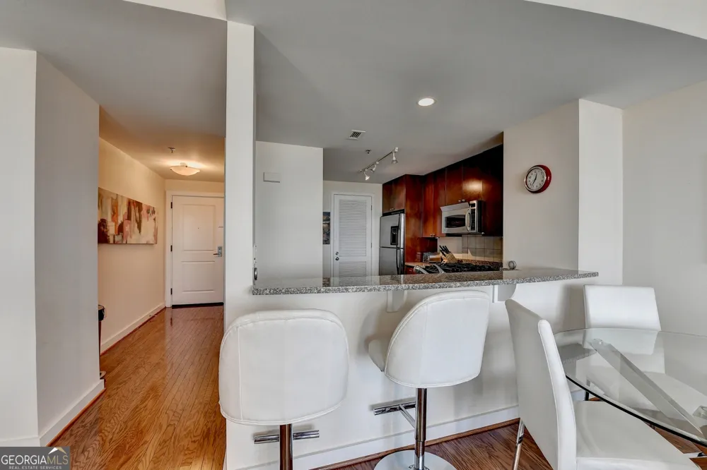 3338 Peachtree RD NE Atlanta, GA 30326