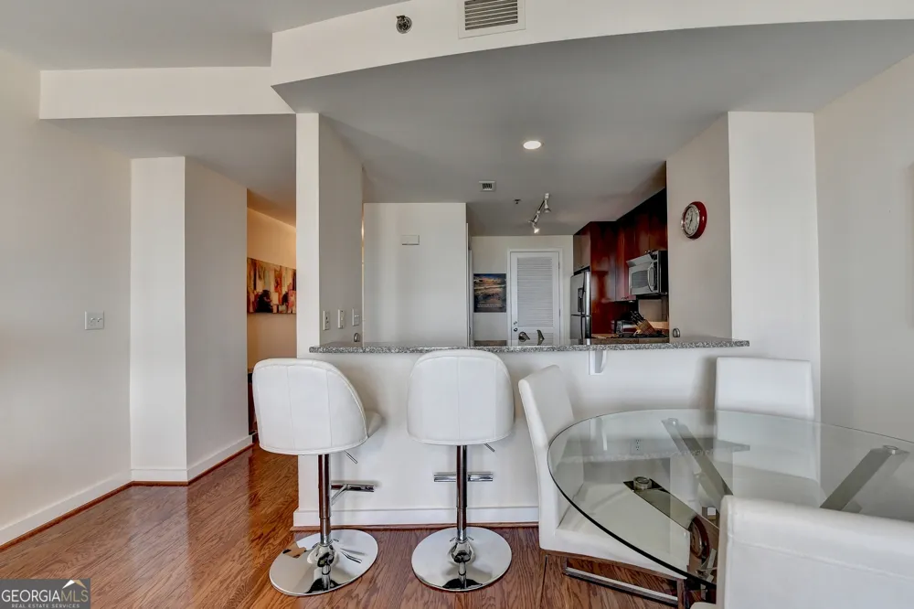 3338 Peachtree RD NE Atlanta, GA 30326