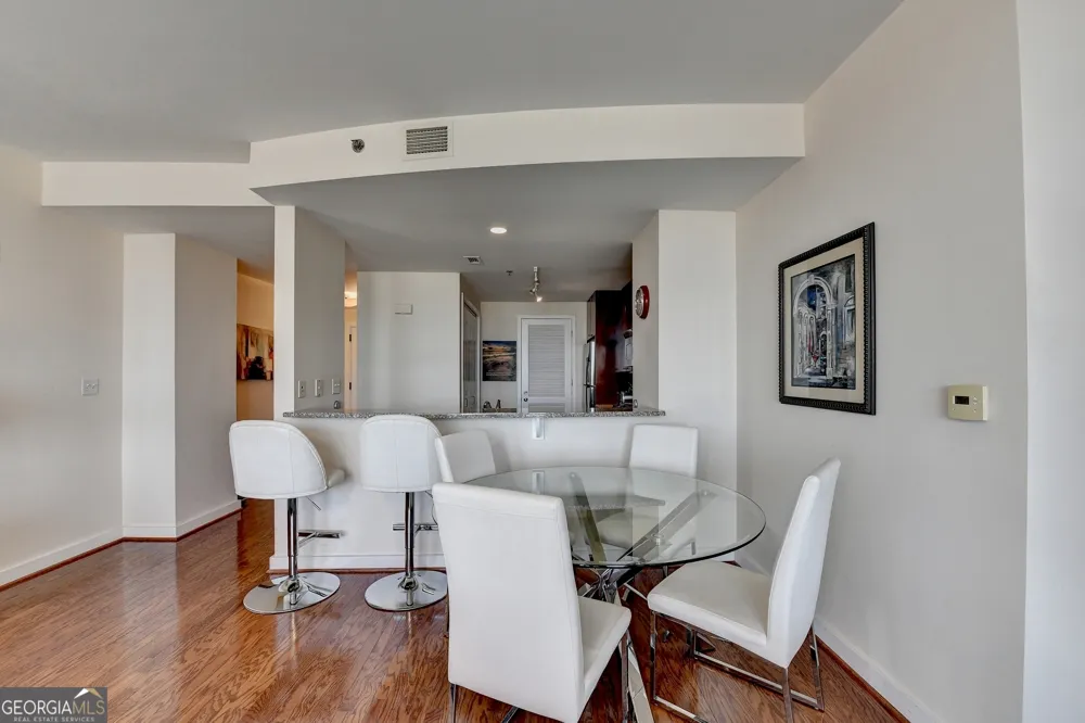 3338 Peachtree RD NE Atlanta, GA 30326