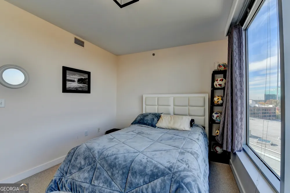 3338 Peachtree RD NE Atlanta, GA 30326