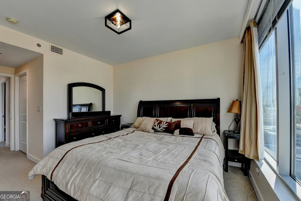 3338 Peachtree RD NE Atlanta, GA 30326