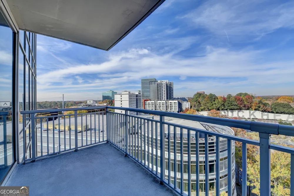 3338 Peachtree RD NE Atlanta, GA 30326