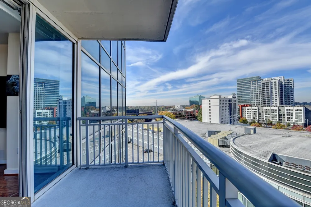 3338 Peachtree RD NE Atlanta, GA 30326