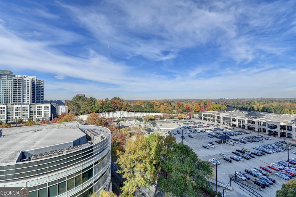 3338 Peachtree RD NE Atlanta, GA 30326
