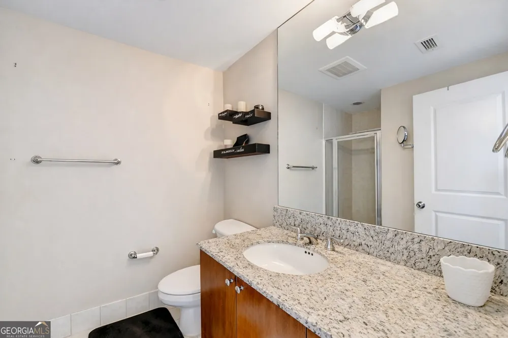 3338 Peachtree RD NE Atlanta, GA 30326
