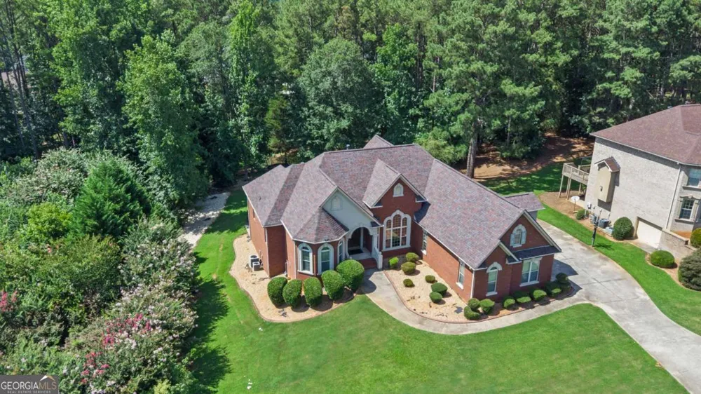 812 Treeline DR Conyers, GA 30094