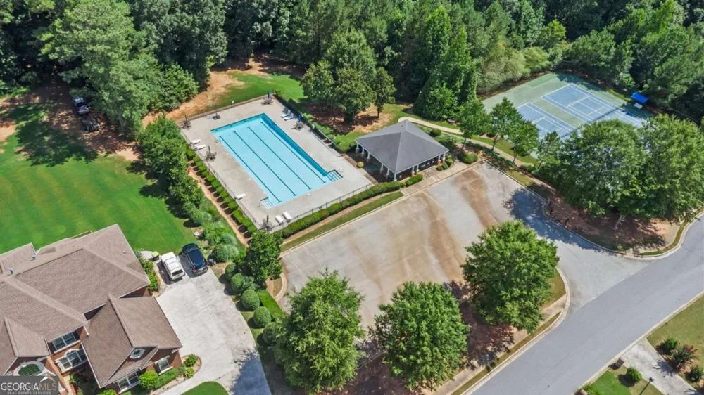 812 Treeline DR Conyers, GA 30094