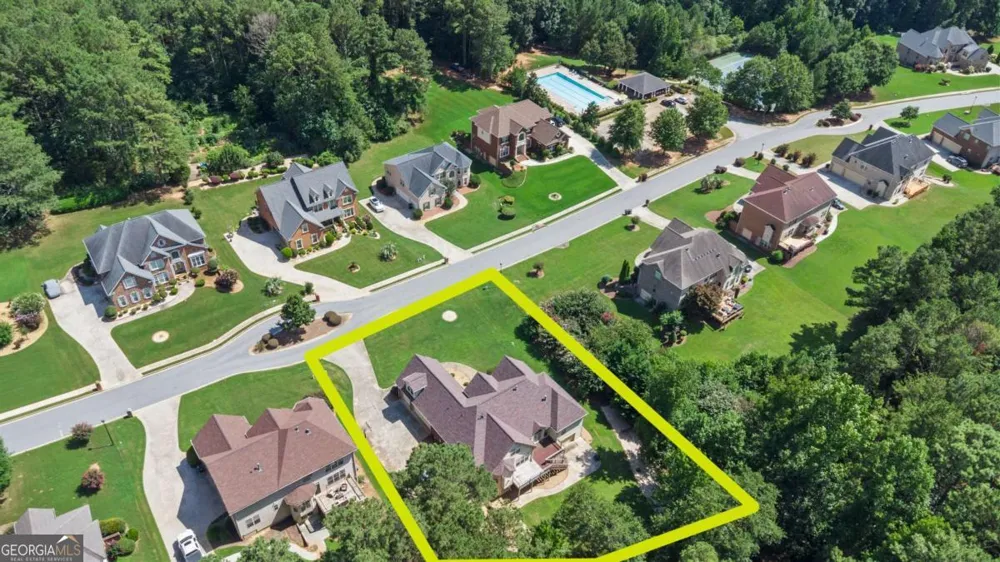 812 Treeline DR Conyers, GA 30094