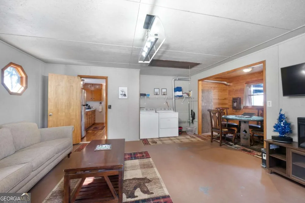 226 Mountain View CT Ellijay, GA 30536