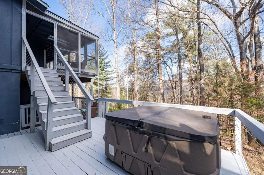 226 Mountain View CT Ellijay, GA 30536