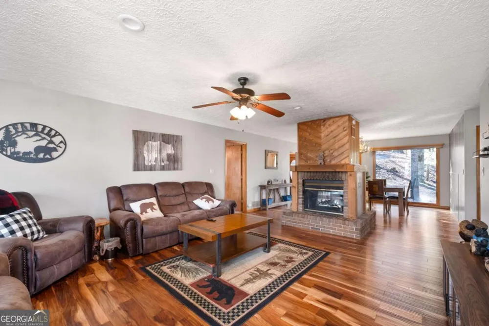 226 Mountain View CT Ellijay, GA 30536