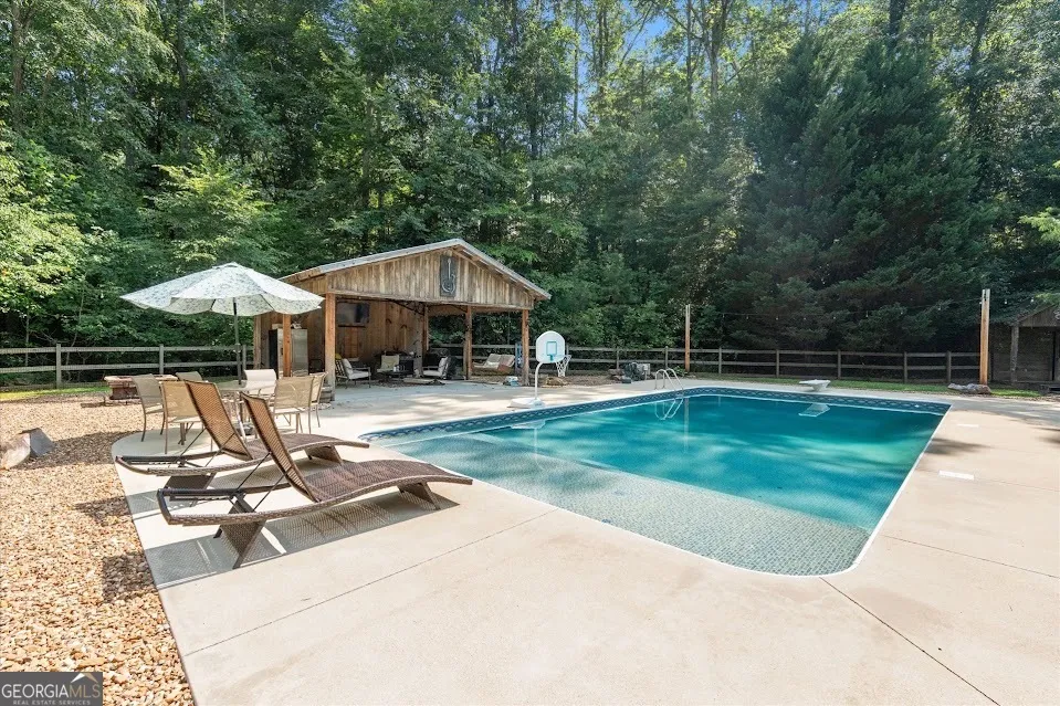275 McDonald RD Tallapoosa, GA 30176
