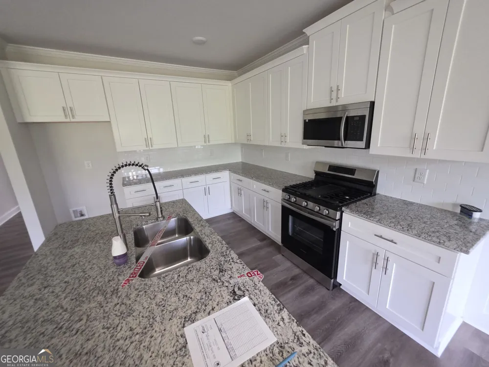 1092 Sunny Valley LN Braselton, GA 30517