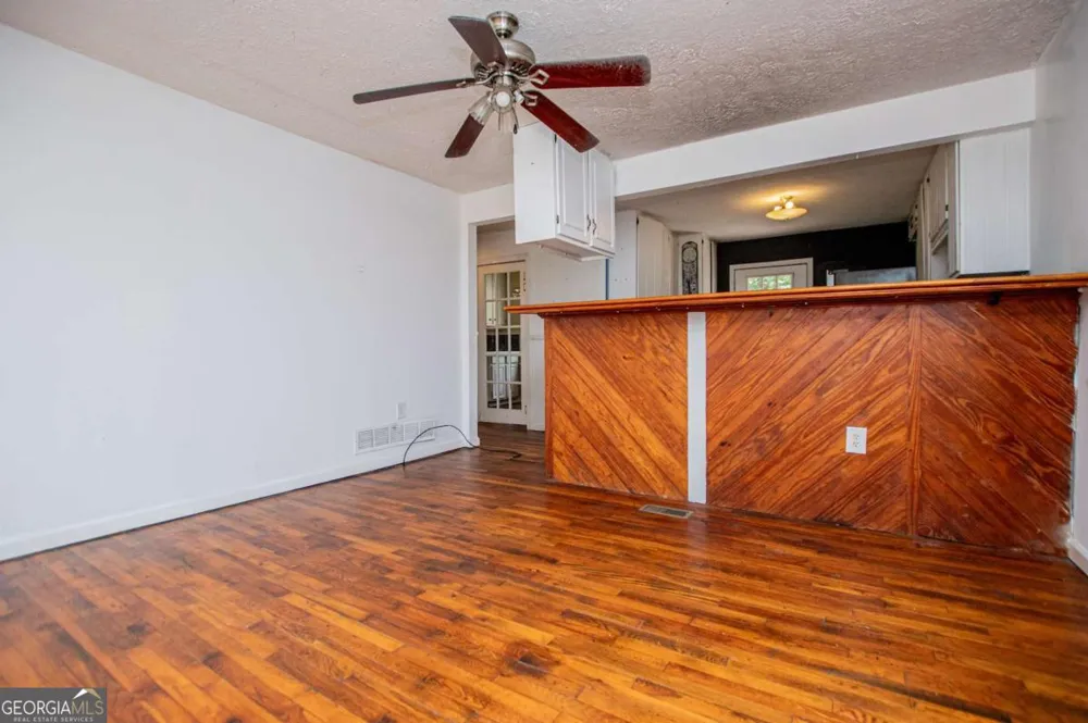 3372 East Hwy 5 Whitesburg, GA 30185