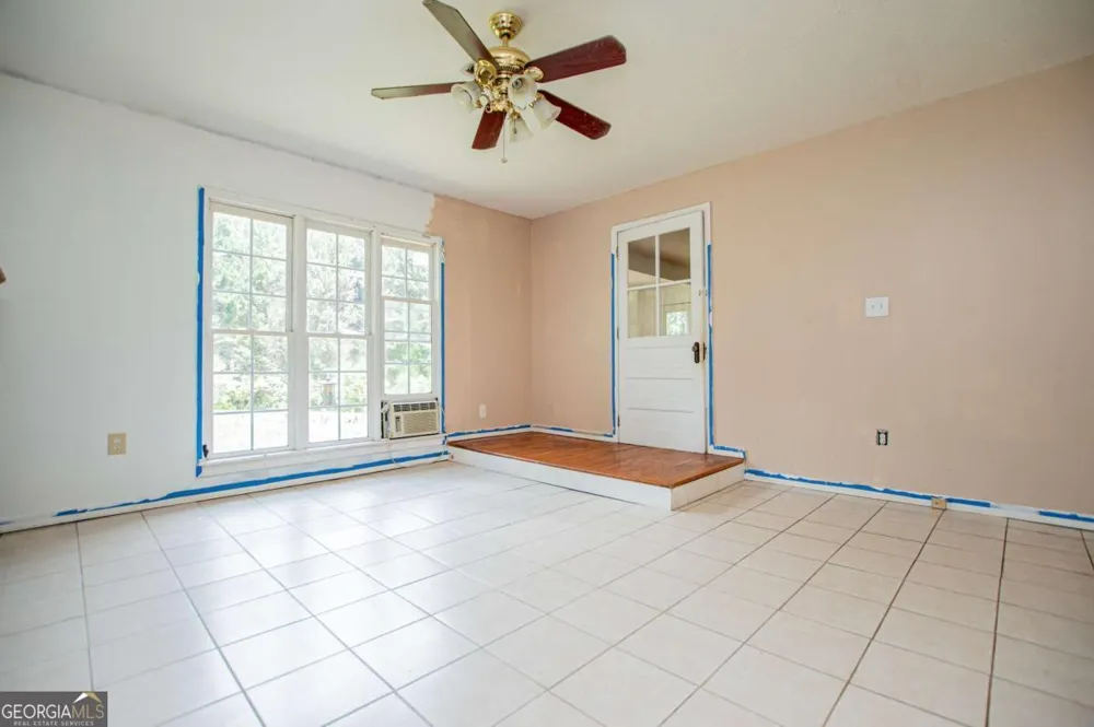 3372 East Hwy 5 Whitesburg, GA 30185