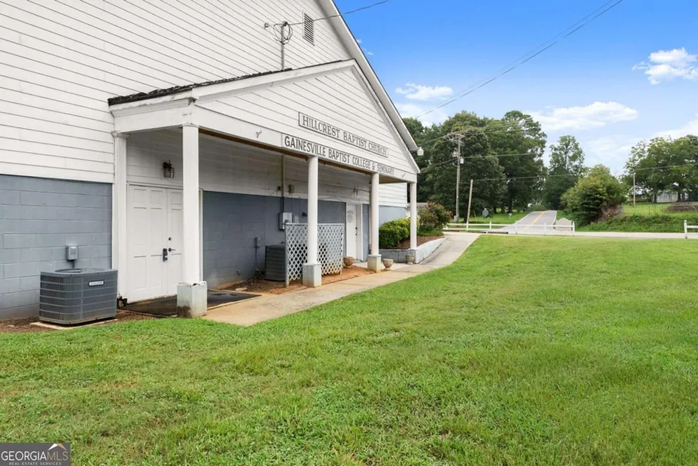 5304 Bethel RD Clermont, GA 30527