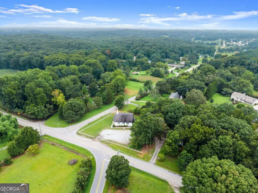 5304 Bethel RD Clermont, GA 30527