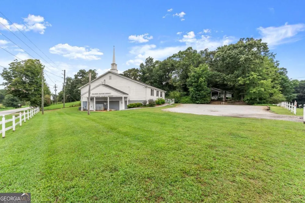 5304 Bethel RD Clermont, GA 30527