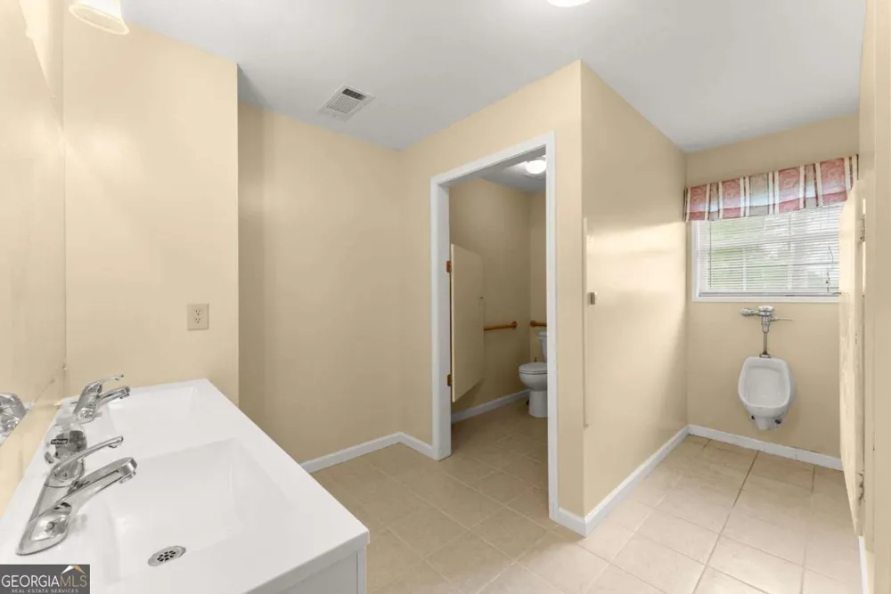 5304 Bethel RD Clermont, GA 30527