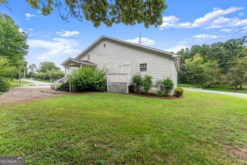 5304 Bethel RD Clermont, GA 30527