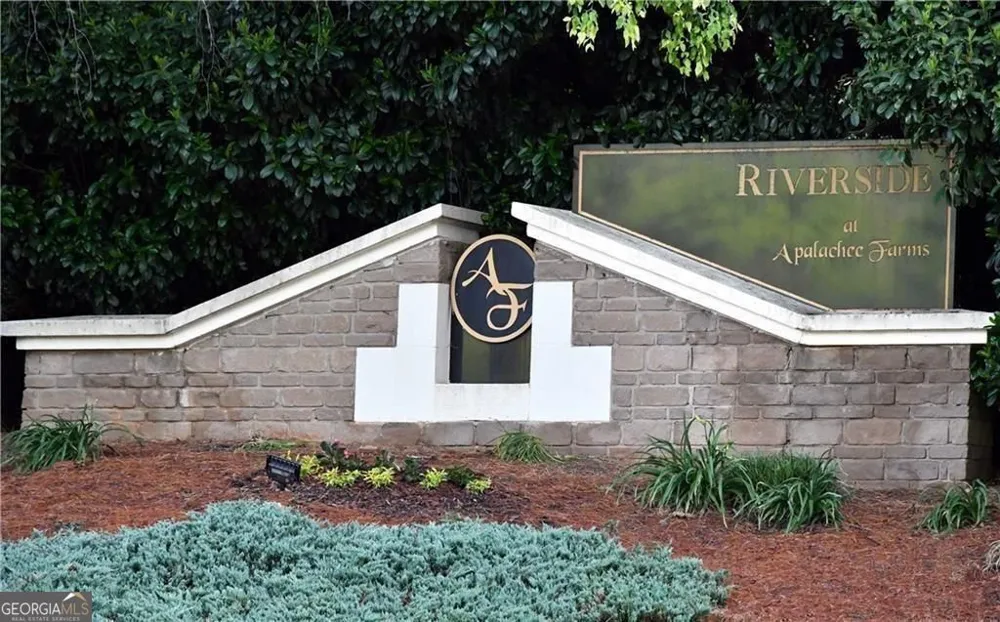 1025 Fairview Club CIR Dacula, GA 30019