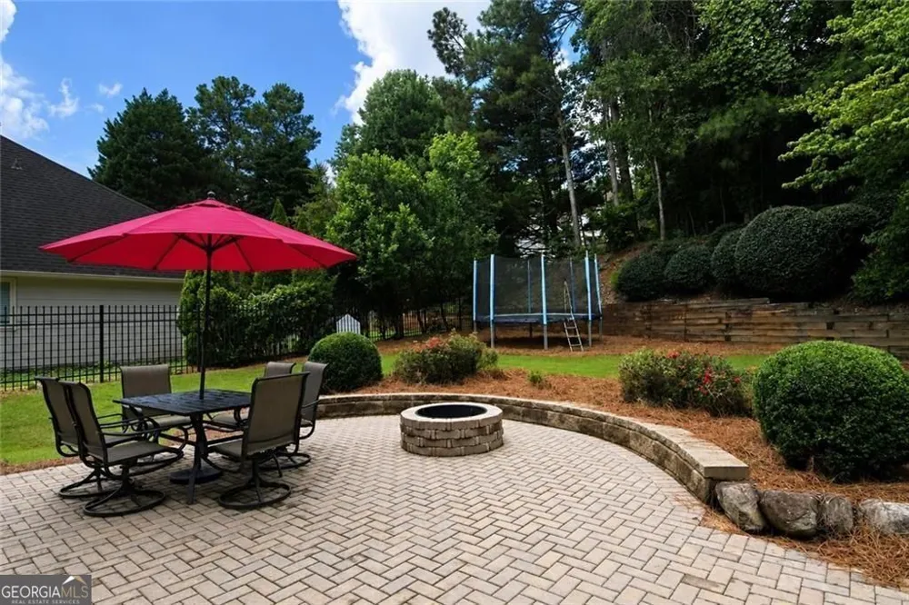 1025 Fairview Club CIR Dacula, GA 30019