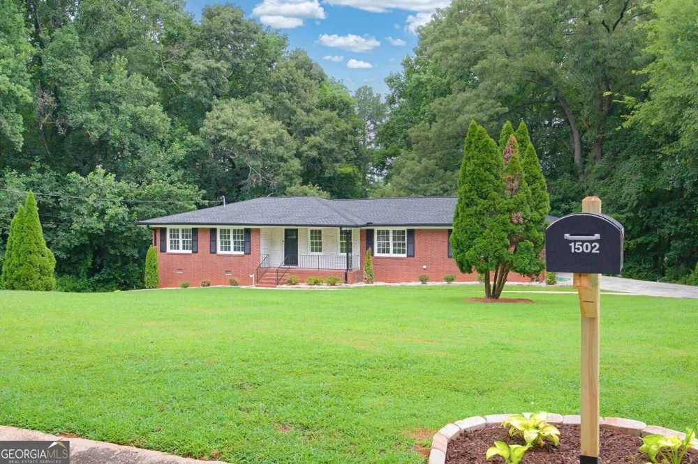 1502 Kings RD Marietta, GA 30062