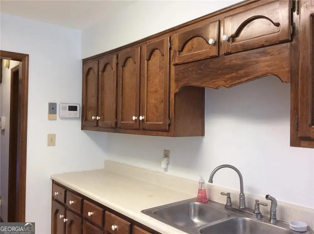 7090 Williamsburg DR Riverdale, GA 30274
