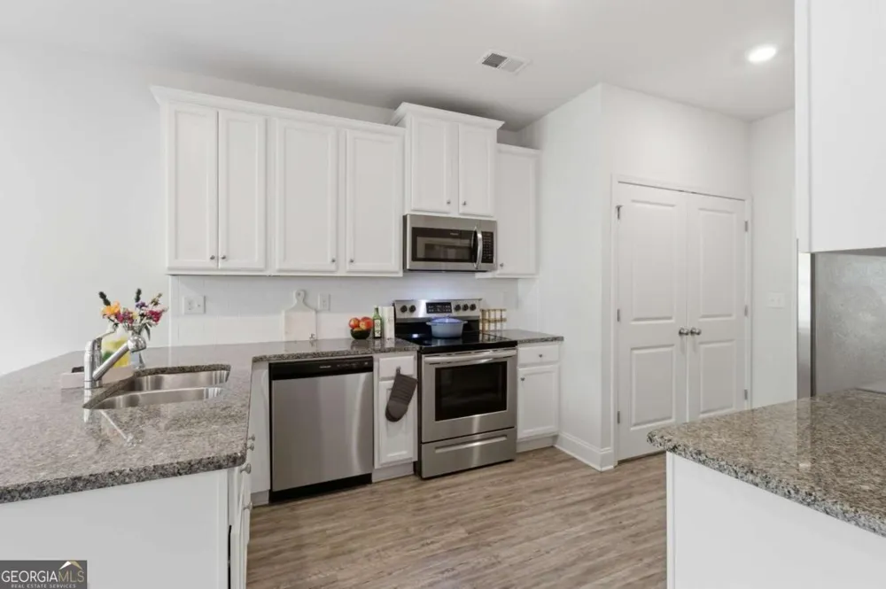 7035 Fringe Flower DR Austell, GA 30168