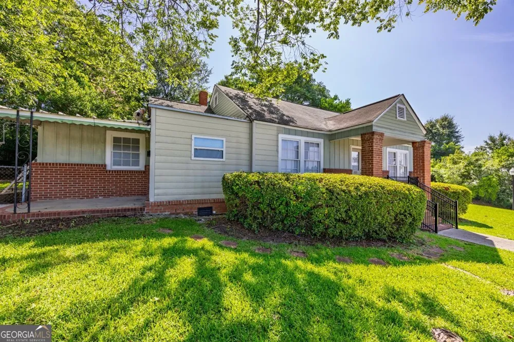 825 Maple ST Macon, GA 31201