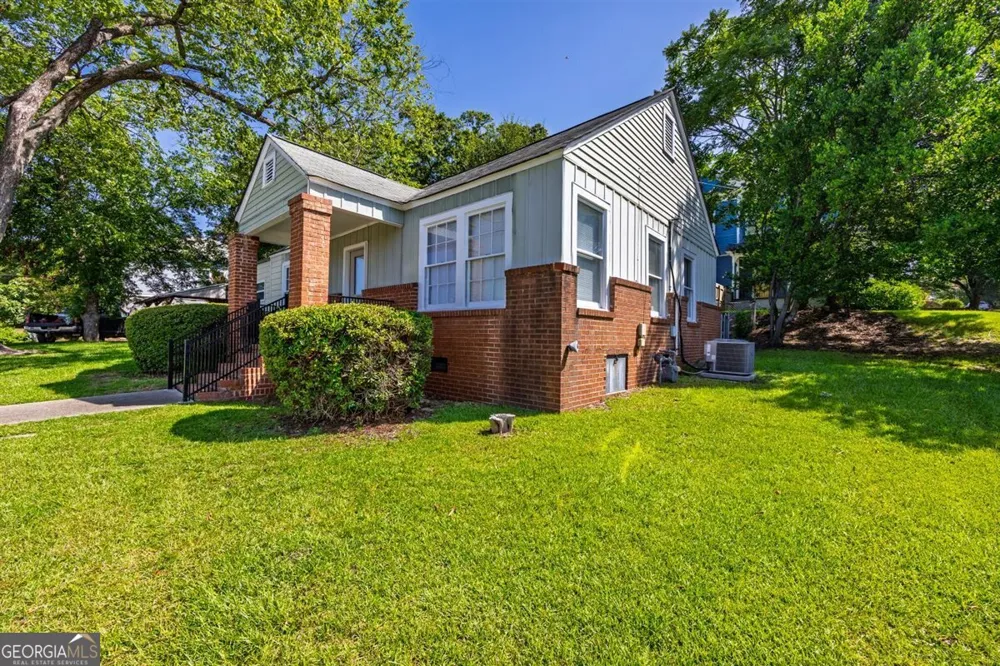 825 Maple ST Macon, GA 31201