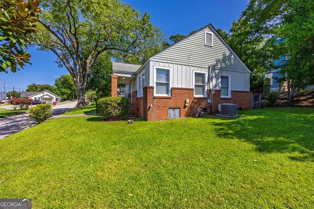 825 Maple ST Macon, GA 31201