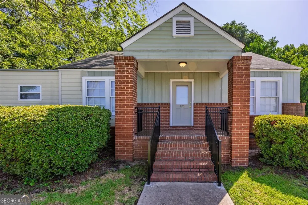825 Maple ST Macon, GA 31201