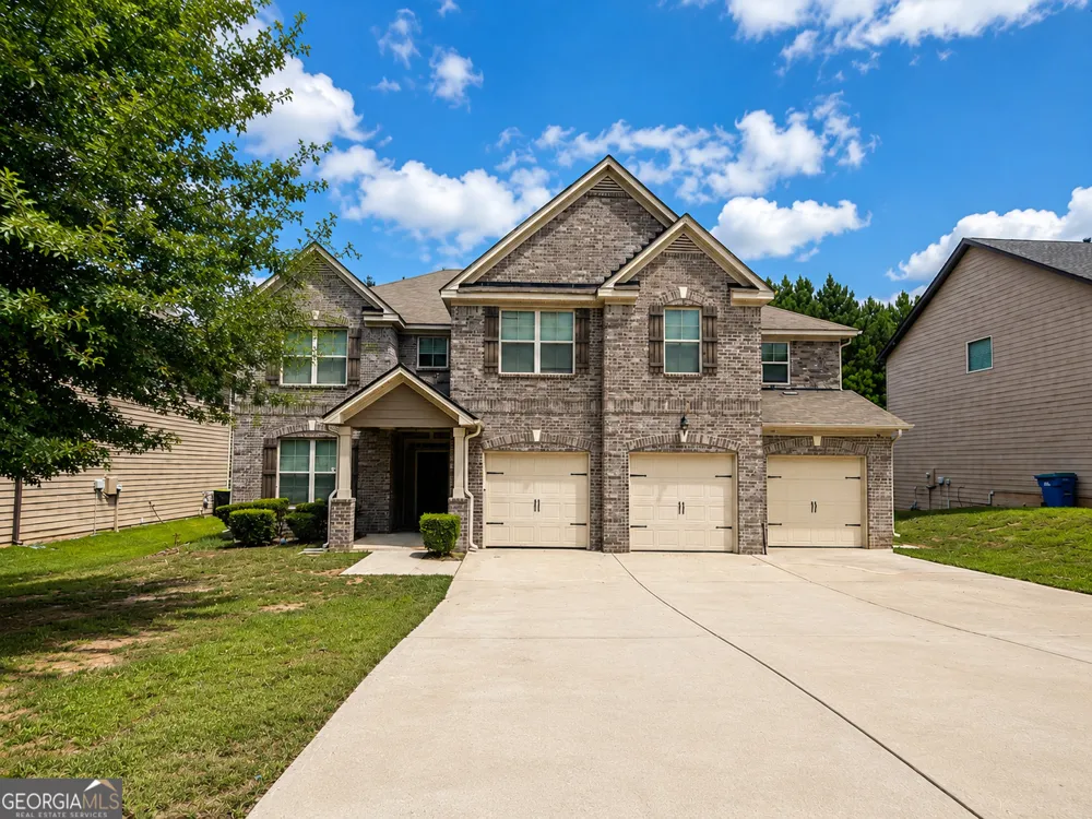 835 Lorrimont LN Fairburn, GA 30213