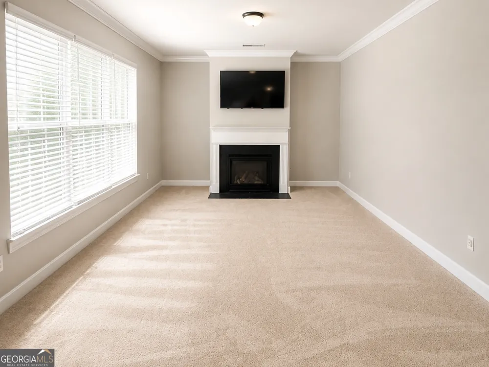 835 Lorrimont LN Fairburn, GA 30213