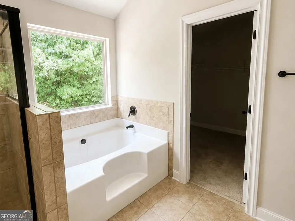 835 Lorrimont LN Fairburn, GA 30213
