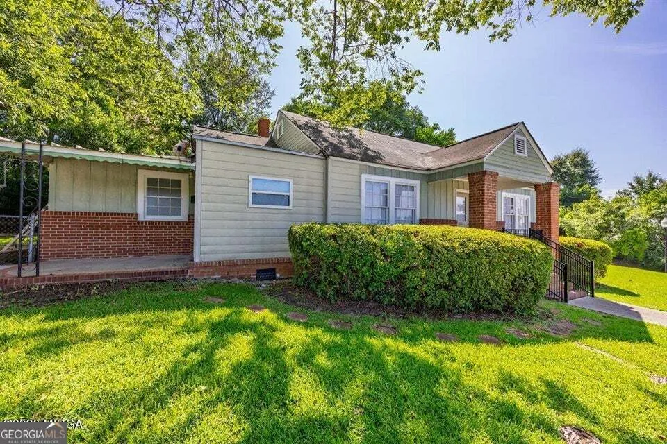 825 Maple ST Macon, GA 31201
