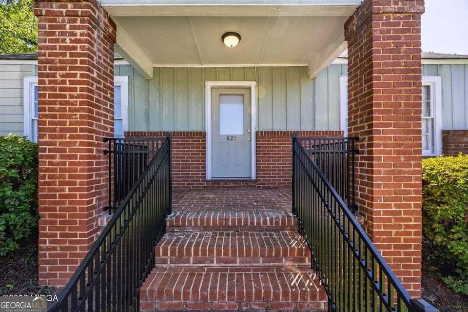825 Maple ST Macon, GA 31201