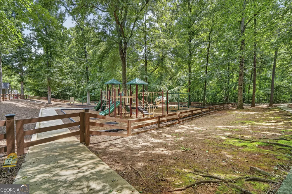 356 Carillon LN Macon, GA 31210