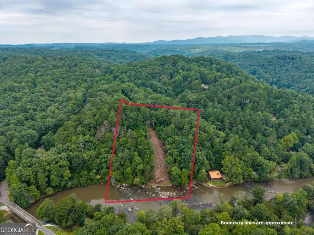 108 Oval CT Ellijay, GA 30540