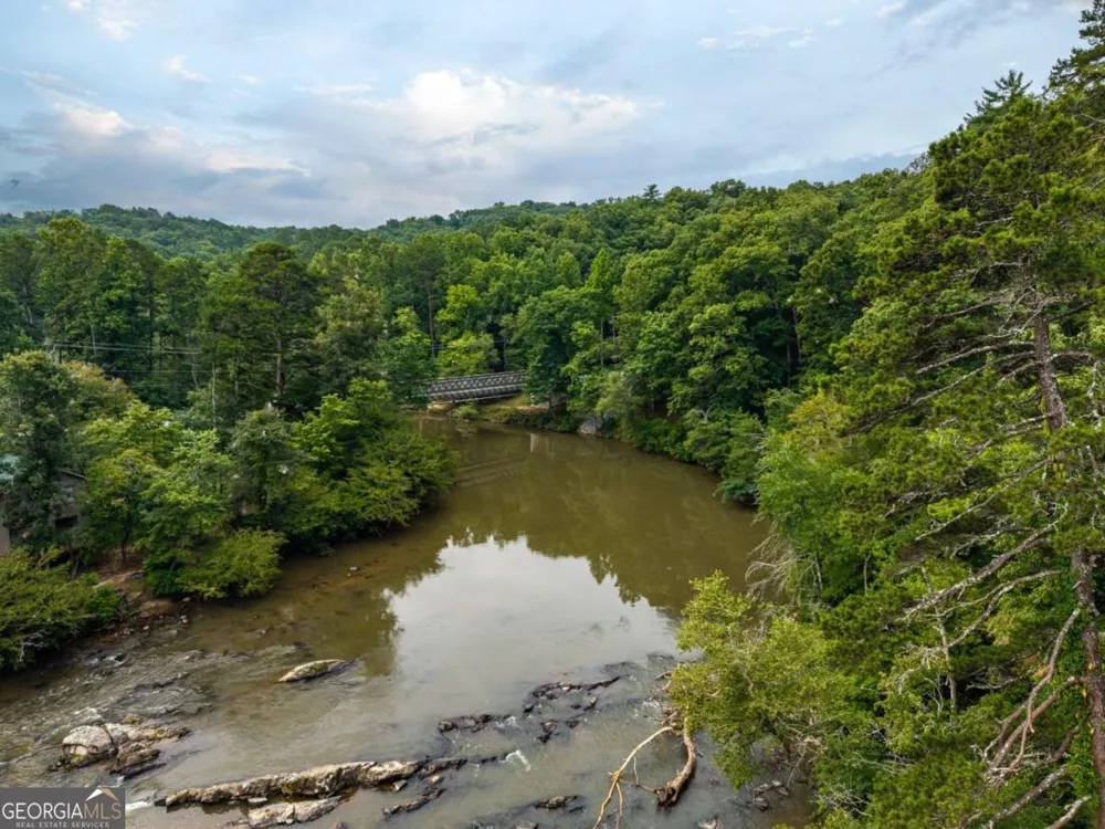 108 Oval CT Ellijay, GA 30540
